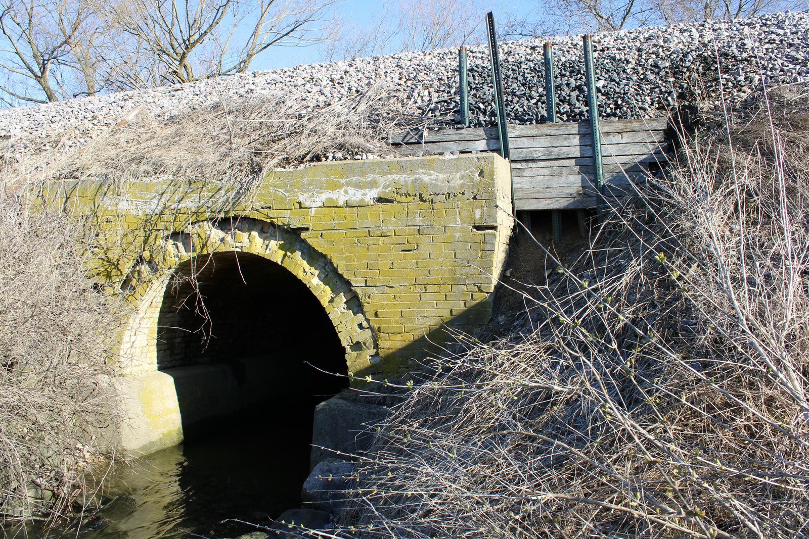East abutment